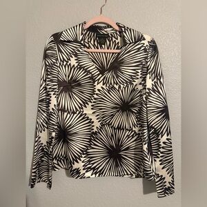 Grace Dane Lewis 100% Silk. Brown and White Floral Blouse. Size 8P.